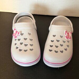 Koala White Clogs w/ Heart Vent and Butterfly Jibets - Toddler size 9